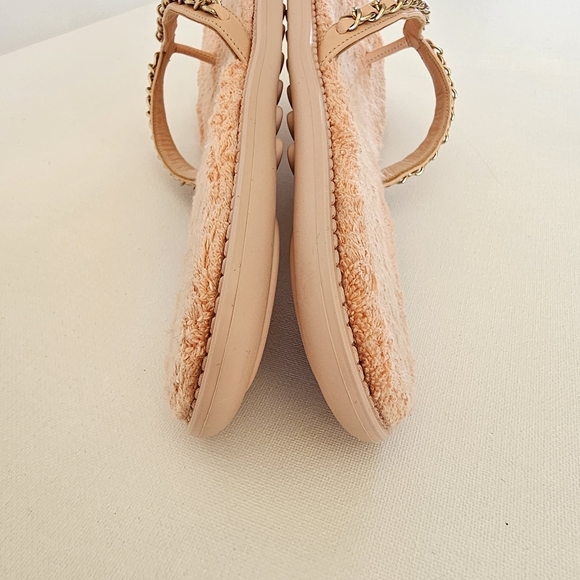 CHANEL Thong Flip Flops  Sandals Pink Lambskin Chain CC Authentic EU 40/ US 10 - Picture 4 of 15
